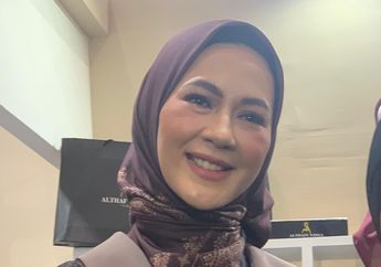 Dikenal Sebagai Supermodel, Paula Verhoeven Masih Gugup Sebelum Tampil di Atas Catwalk