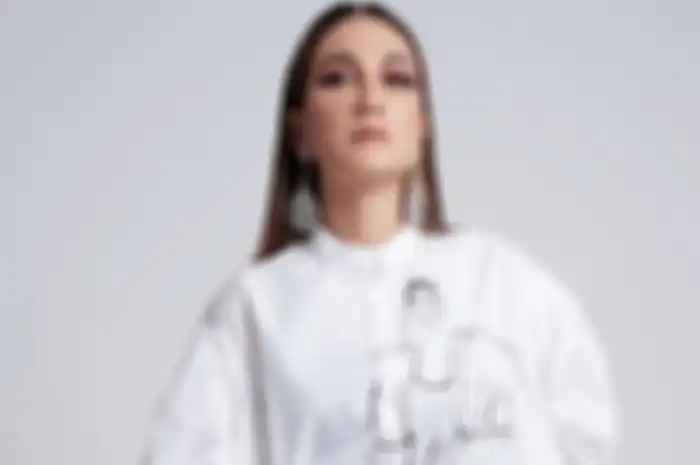 Luna Maya.