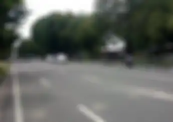 Gawat, Pemotor Tewas Tertiban Baliho Capres di Pangandaran, Siapa yang Salah?
