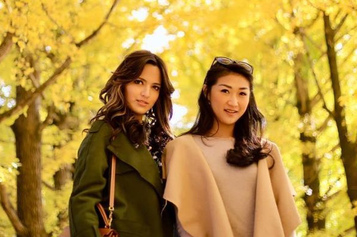 Nia Ramadhani dan Theresa Wienathan