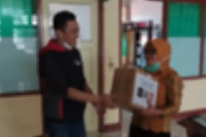 BMC Sanggau gelar baksos berikan sumbangan untuk cegah virus Corona.