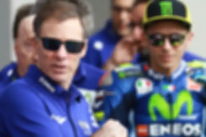 Lin Jarvis  dan Valentino Rossi
