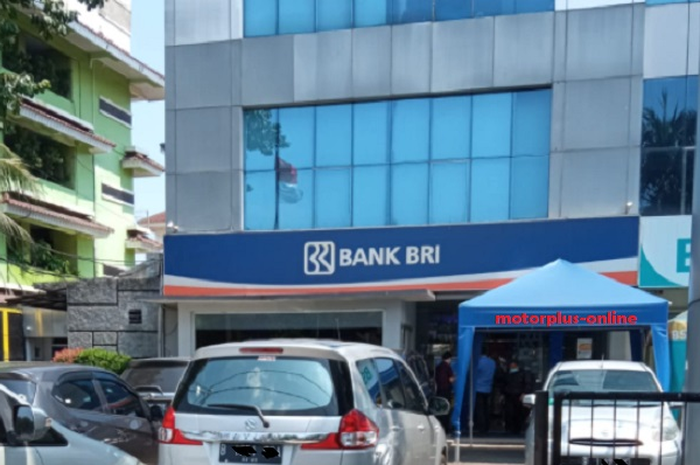 Pemilik KTP berusia 21 tahun cepat ajukan pinjaman bank BRI sebesar Rp 50 juta.