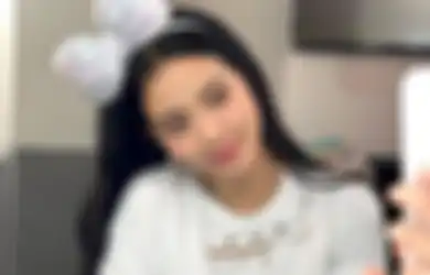 Poni Baru, Jisoo BLACKPINK Hiasi Cover Vogue France Edisi Maret 2023