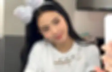 Poni Baru, Jisoo BLACKPINK Hiasi Cover Vogue France Edisi Maret 2023