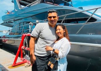 Pernah Pacari Gay hingga Hatinya Hancur Gegara Gagal Nikah, Komedian yang Sering Roasting Para Menteri Ini Mendadak Mesra dengan Gandengan Baru, Tak Kapok Patah Hati?