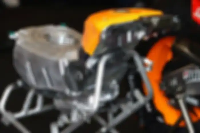 Tangki bahan bakar di motor MotoGP