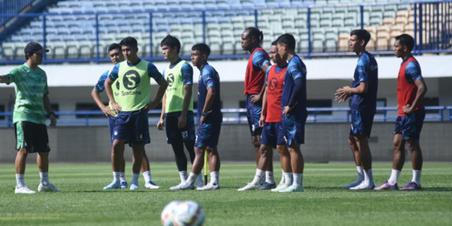 Liga 1 - Tak Bocorkan Strategi Khusus, Persib Bandung Diminta Kerja Keras Kalahkan Persik Kediri