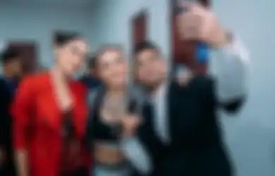 Cinta Laura Klarifikasi Dicuekin Agnez Mo dan Ungkap Faktanya