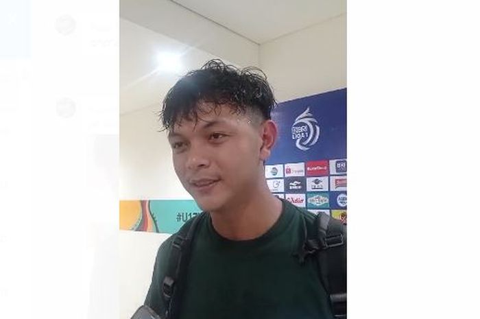 Saddam Gaffar menjadi salah satu aktor kemenangan PSS Sleman saat mencukur Arema FC 4-1 dalam laga pekan ke-31 Liga 1 di Stadion Manahan, Solo, Senin (15/4/2024).