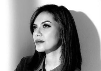 Pantas Sanggup Bikin Para Pejabat Mati Kutu, Tengok Potret Perjuangan Najwa Shihab Semasa Jadi Reporter Lapang, Gayanya Tanpa Makeup Disebut Mirip Sosok Ini!