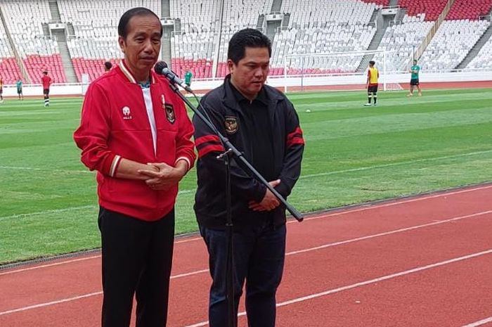 Presiden RI, Joko Widodo alias Jokowi perintahkan Menpora segera renovasi Stadion JIS sesuai standar.