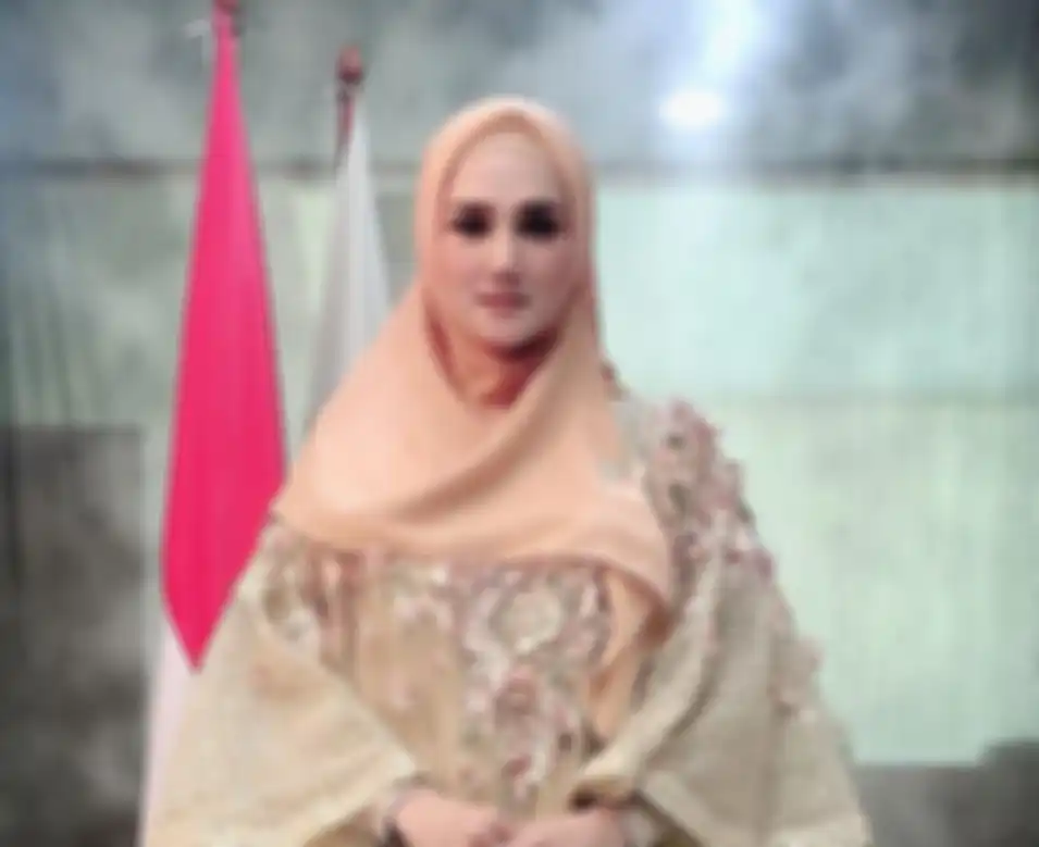Artis sekaligus anggota DPR RI, Mulan Jameela mendapatkan kritik Komisi Pemberantasan Korupksi (KPK) terkait unggahannya di media sosial Instagram