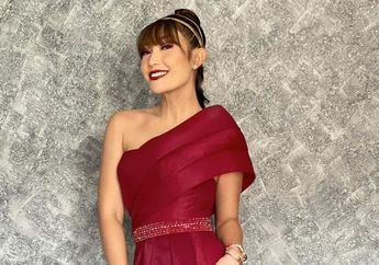 Mewahnya Penampilan Ayu Dewi Saat Nge-MC Bareng Sultan Andara, Pakai Heels Mewah Seharga Belasan Juta!