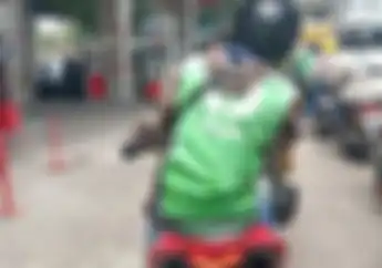 Harga Pertamax Turun, Driver Ojol Serbu SPBU Hingga Rela Antre