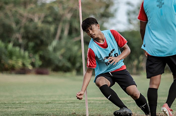 Pemain akademi PSS Sleman, Hokky Caraka.