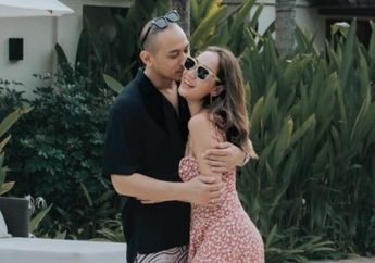 Bunga Citra Lestari Menangis Manja di Momen Ulang Tahun Pernikahan dengan Tiko Aryawardhana: Ayo Lakukan Lagi