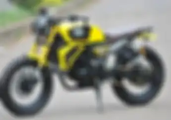 Edan Motor Kawasaki Ninja RR Mono Berubah Total Jadi Scrambler