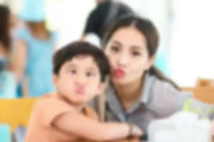  Nagita Slavina dan Rafathar Malik Ahmad 
