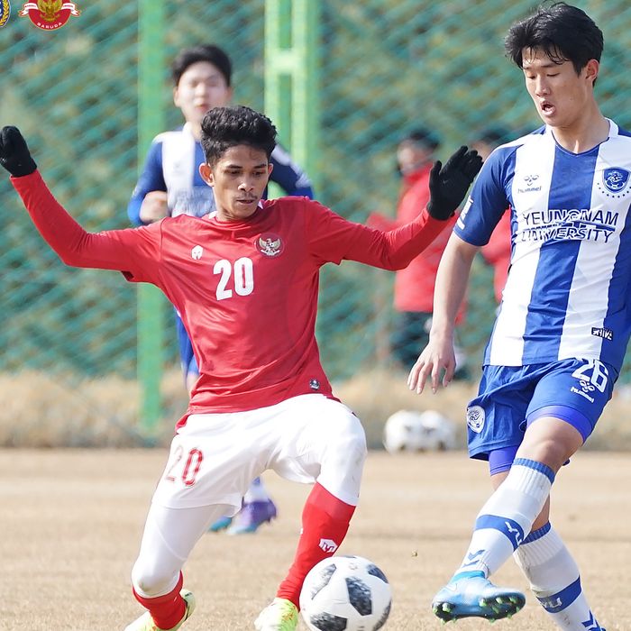 Suasana pertandingan timnas U-19 Indonesia melawan Yeungnam University, Selasa (22/3/2022).