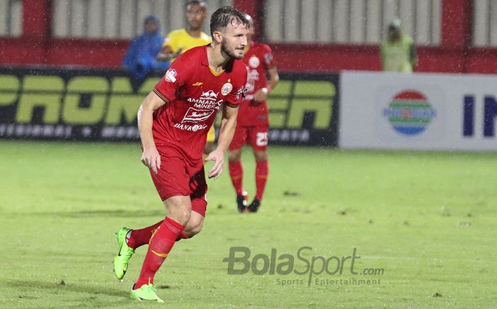 Bek asing Persija Jakarta, Marco Motta,  ketika laga Bhayangkara FC malawan Persija Jakarta di Stadion PTIK, Melawai, Jakarta Selatan (14/3/2020)