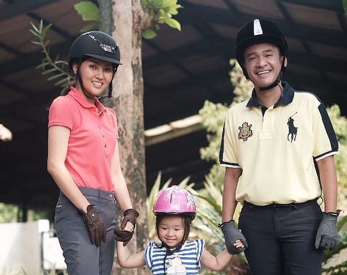 Reaksi Sarwendah Tan Saat Melihat Ruben Onsu Dipeluk Asistennya