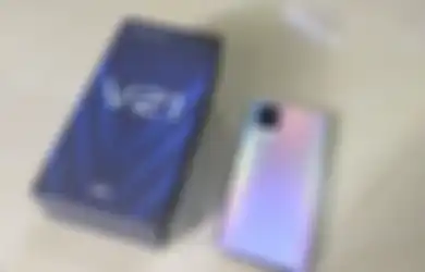 Unboxing vivo V21 5G, HP Mid Range Dengan Keunggulan Menarik