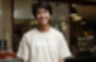 Jalani Hubungan Jarak Jauh dengan Zidny Lathifa, Iqbaal Ramadhan Tiba-tiba Pamer Cincin di Jari Manis Hingga Buat Netizen Baper, Sudah Lamaran?