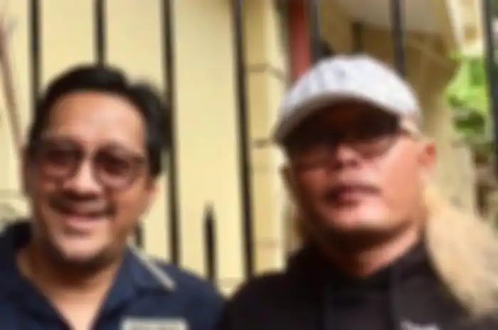 Andre Taulany dan Sule di Ditresnarkoba Polda Metro Jaya, Jakarta Pusat, Kamis (25/7/2019).
