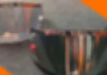 Ajieb! Hanya Modal Amplas Halus, Kaca Helm Lecet Jadi Mulus, Ini Caranya..