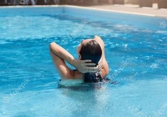 Arti Mimpi Kolam Renang Bisa Jadi Pertanda Kamu Akan Segera Mendapatkan Rezeki Melimpah Ini, Yuk Simak Makna Lainnya!