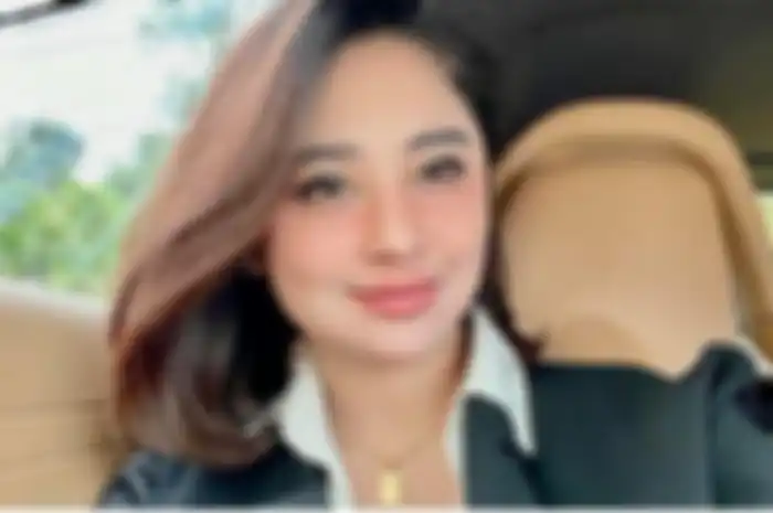 Dewi Perssik