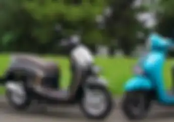 Duel Motor Honda Scoopy vs Yamaha Fazzio, Mana yang Bensinnya Paling Irit 