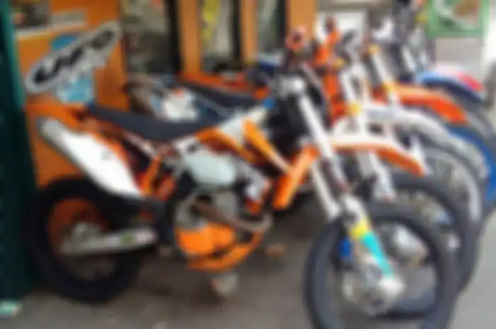 Dereta motor trail KTM