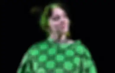 Billie Eilish Tolong Penonton yang Sesak Nafas di Konser, Enggak Mau Kayak Astroworld!