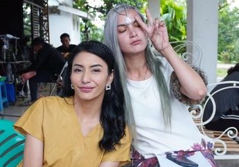 Divideo Call Jungkook BTS, Kia Poetri dan Tyas Mirasih Auto Rebutan HP Gegara Tak Mampu Hindari Pesona sang Penyanyi Korea