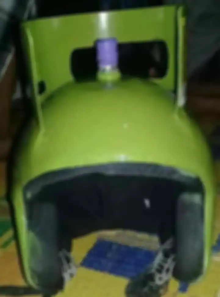 Helm gas2