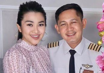 Pergoki Foto Vulgar Pramugari di HP Suami, Fitri Carlina Akui Pasrah: Harus Percaya Aja Lah