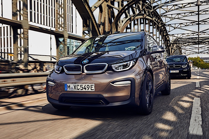 Mobil BMW i3 REx