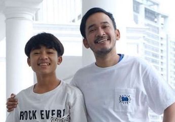  Tampil Berotot Saat Telanjang Dada Usai Berenang, Perut Sixpack Anak Bujang Ruben Onsu Langsung Jadi Sorotan hingga Bikin Gagal Fokus, Netizen: Gagah Banget Nyo 