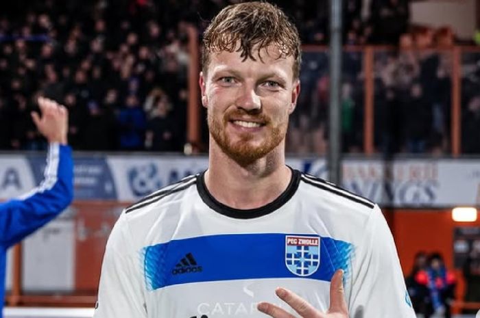 Ferdy Druijf disebut-sebut sudah memberikan kode keras untuk bergabung dengan Timnas Malaysia, tetapi kondisinya saat ini tak bisa bermain karena cedera.