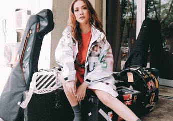 Rambut Berantakan Polos Tanpa Makeup, Bunga Citra Lestari Tampil Seksi Curi Perhatian Saat Latihan Pilates