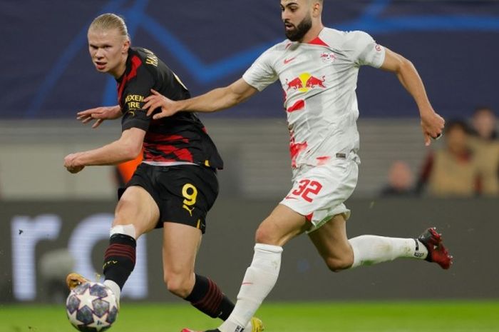 Aksi Erling Haaland dalam laga kontra RB Leipzig di Liga Champions.