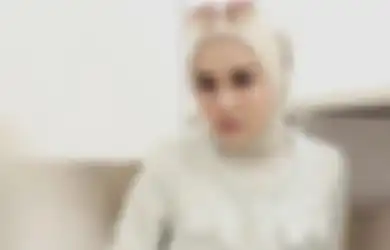Pasang Badan Hadapi Penuntut Istrinya Lantaran Merasa Ketipu Tas Branded KW, Suami Medina Zein Dikasihani Netizen