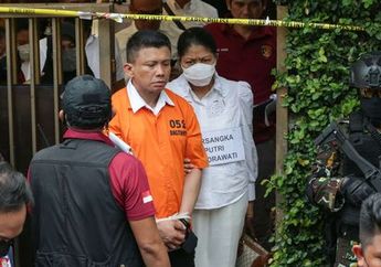 Gaya Modis Putri Candrawathi Tanpa Baju Tahanan saat Adegan Rekonstruksi