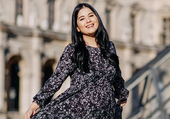 Terpaksa Jalani Ramadan di Tengah Pandemi, Menantu Cantik SBY Annisa Pohan Pamer Potret Manis dalam Balutan Hijab Motif Modis