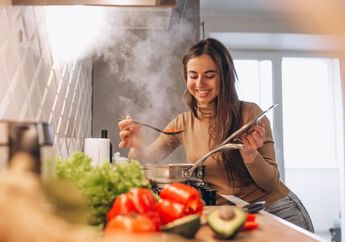5 Shio Wanita Paling Jago Masak, Bakal Jadi Idaman Mertua