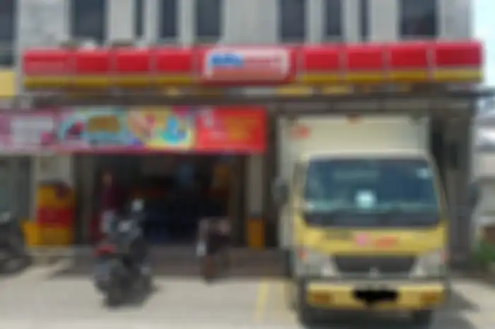 Mini market tanpa tukang parkir