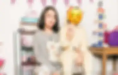 Putrinya Berjuang Jalani Kemoterapi Demi Kesembuhan, Denada Beberkan Alasan Tutupi Wajah Aisha Aurum di Foto dan Video hingga Jelaskan Hal Ini Agar Sang Buah Hati Tak Sedih