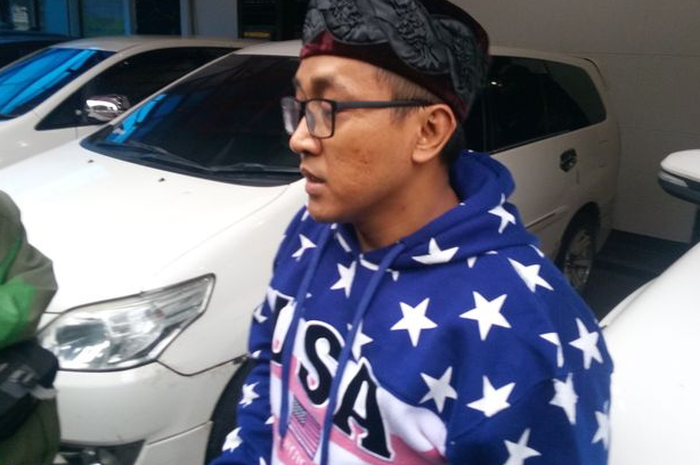 Jalani pemeriksaat tiga kali berturut-turut, Teddy mengaku lelah.
